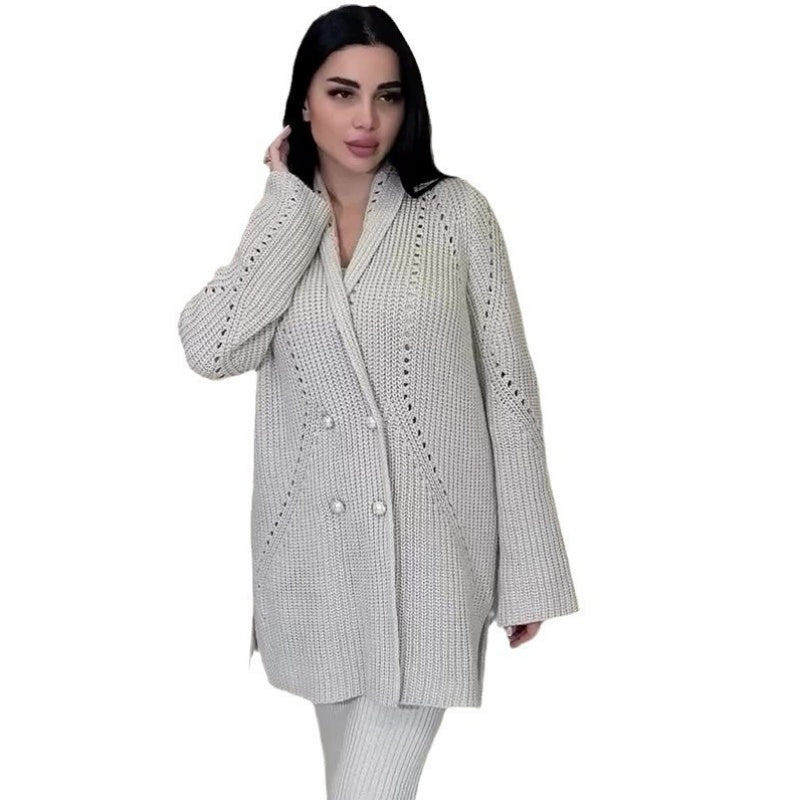 Damen-Set aus einfarbigem Strickpullover mit Knöpfen und langem Rock