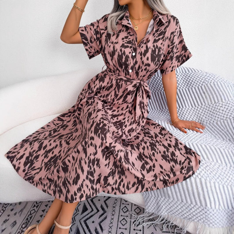 Langes Hemdkleid mit Leopardenmuster und V-Ausschnitt und Revers für Damen