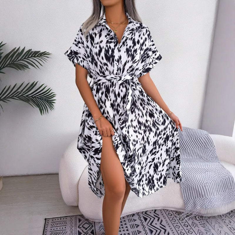Langes Hemdkleid mit Leopardenmuster und V-Ausschnitt und Revers für Damen