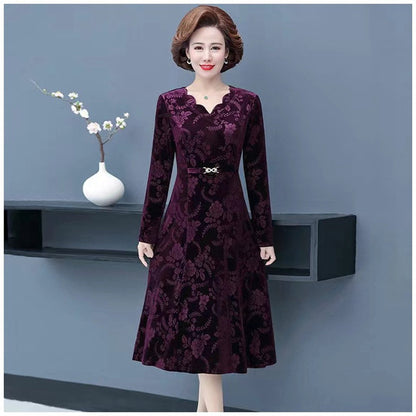 Elegantes Midikleid mit langen Ärmeln