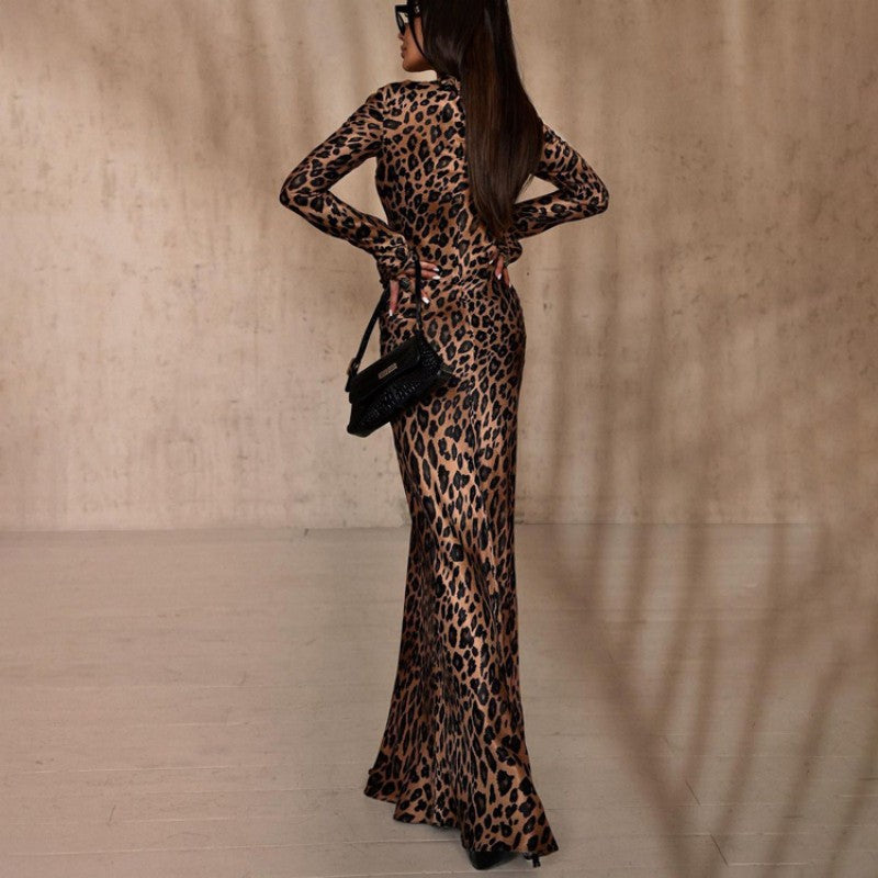 50%off🔥Women's Sexy Leopard Dress with Round Neck & Extra Long Sleeves