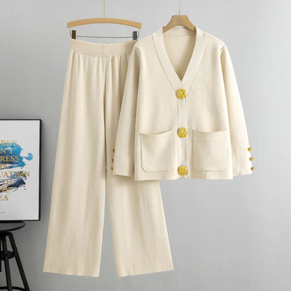 👗🌸Damen-Zweiteiler aus Pullover mit Knöpfen und Hose mit weitem Bein🔥