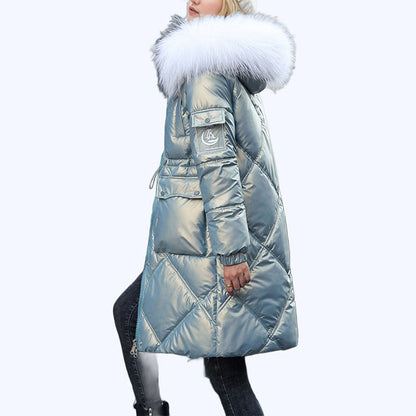 Glänzender gesteppter Damen-Wintermantel mit Kunstpelzbesatz an der Kapuze