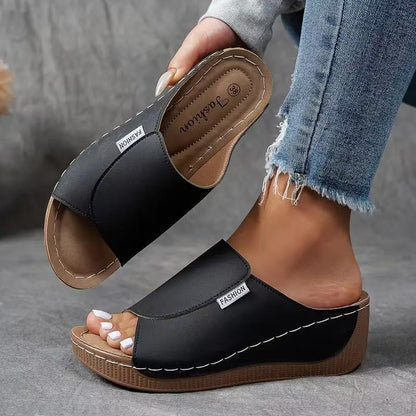 🔥 2025 Damen Freizeit-Pantoletten mit Keilabsatz 💥 60% Rabatt! 🎉stilvolle Freizeitmode, bequem und elegant, die perfekten Kompliment für jeden Anlass.