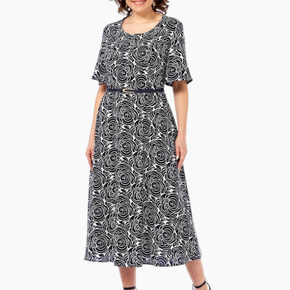 Elegantes Maxikleid mit Gürtel und Print