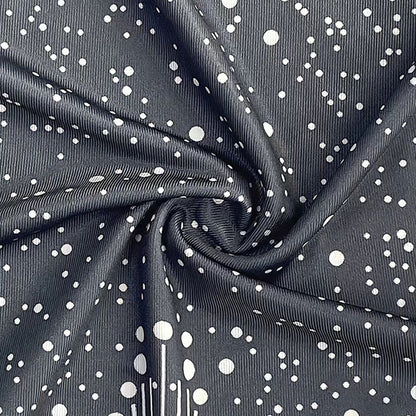 Modisches lässiges ärmelloses Kleid im Ethno-Stil