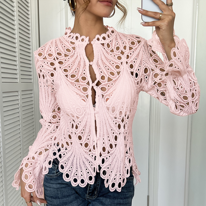 🎀Elegante Spitzenbluse mit Glockenärmeln & durchbrochenem Design ✨