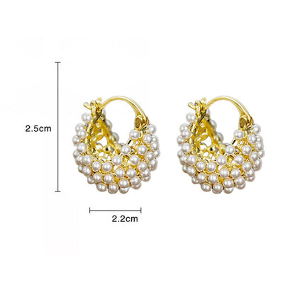 💥👂 PEARL HOOPS – ABER ANDERS. Faux Pearl Basket Hoop Earrings. Ein Körbchen voller Eleganz. Leicht, zeitlos & immer eine gute Idee. Für Büro, Date & Feier. ⚡✨