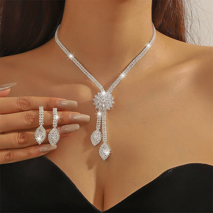 🌼 ZEITLICH BEGRENZT 50% RABATT! ✨ Damen Zirkon Blumen Schmuckset – Elegant, Funkelnd, Geschenkfertig 💎