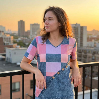 👕 Damen-T-Shirt mit V-Ausschnitt und schickem Denim-Print ✨