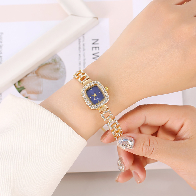 ⌚✨Damen Zugband-Armbanduhr Quadratisch Quarz｜Elegante Damen Quarz Armbanduhr mit Zugband & quadratischem Zifferblatt
