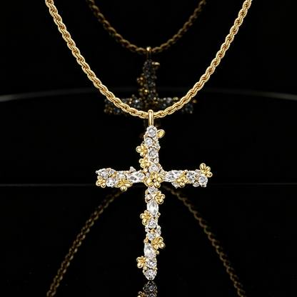 🎉 NUR FÜR KURZE ZEIT 50% RABATT! ✝️ Strahlende Kreuz-Halskette – Gedrehte Kette, Blütenglänzen & Kubischer Zirkonia-Brillanz ✨